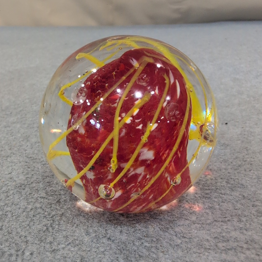 Art Glass Paperweight Red White Mottled Core Yellow Swirl Controlled Bubbles - Picture 1 of 5